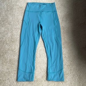 Lululemon aqua blue- size 4 crops